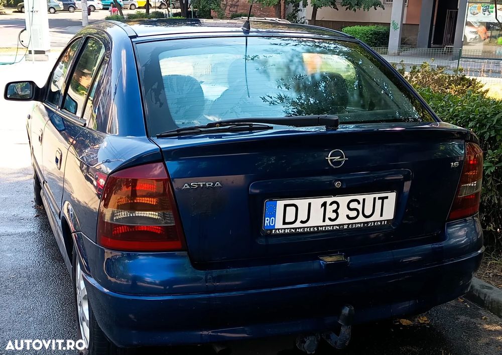 Opel Astra - 2