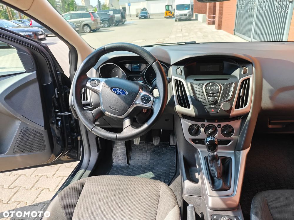 Ford Focus - 11
