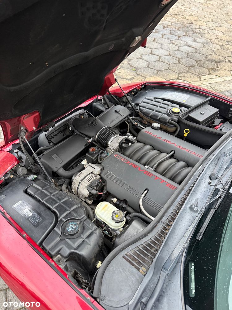 Chevrolet Corvette - 25