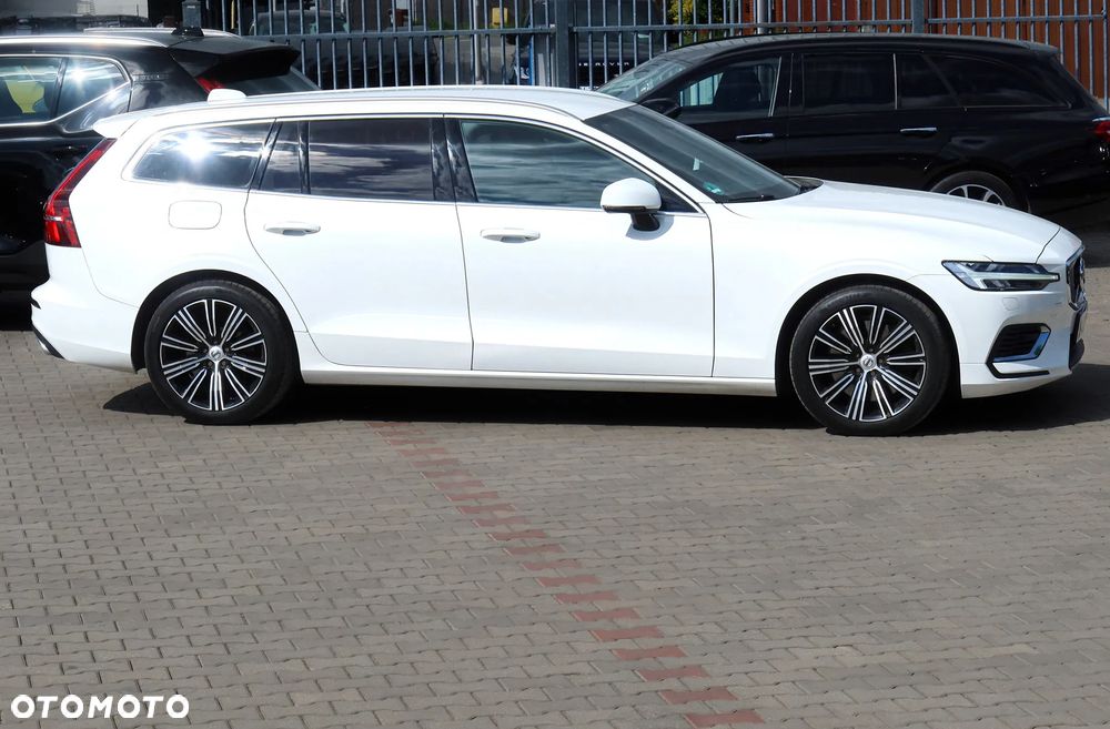 Volvo V60 T6 AWD Recharge Geartronic Inscription - 38