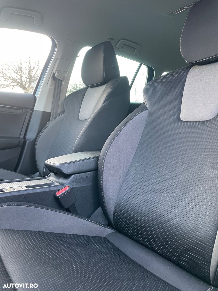 Skoda Octavia Combi 2.0 TDI Tour - 19