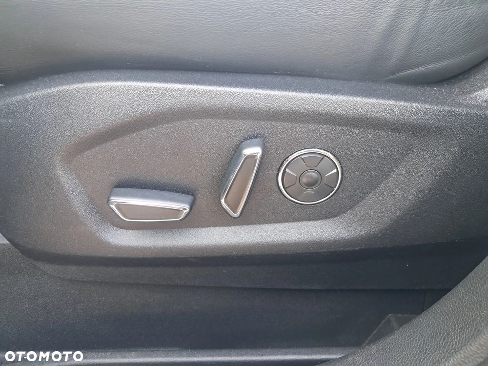 Ford S-Max 2.0 TDCi 4WD Vignale PowerShift - 28