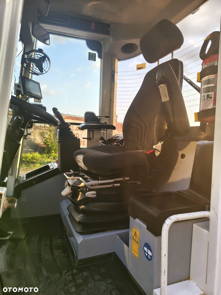 Liebherr L 509 L508 L504 L506 STEREO COMPACT CAT 906M 907M 908M VOLVO L35 L30 L25 JCB 407 406 FULL OPCJA DUŻA ŁYŻKA TEREX TL ATLAS AR 65 SUPER STAN BEZ LUZÓW - 8