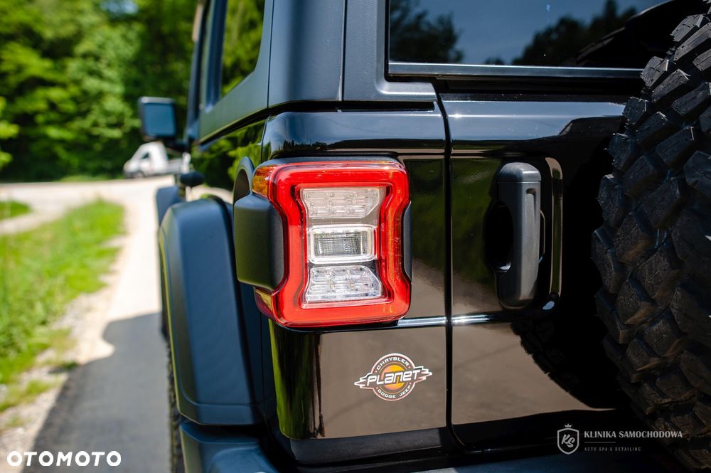 Jeep Wrangler - 30