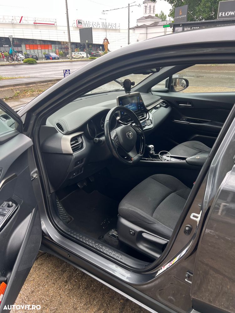 Toyota C-HR 1.8 HSD 122 CP 4x2 CVT C-ult Style - 9