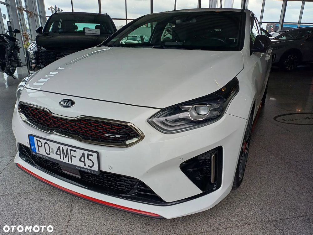 Kia ProCeed - 1