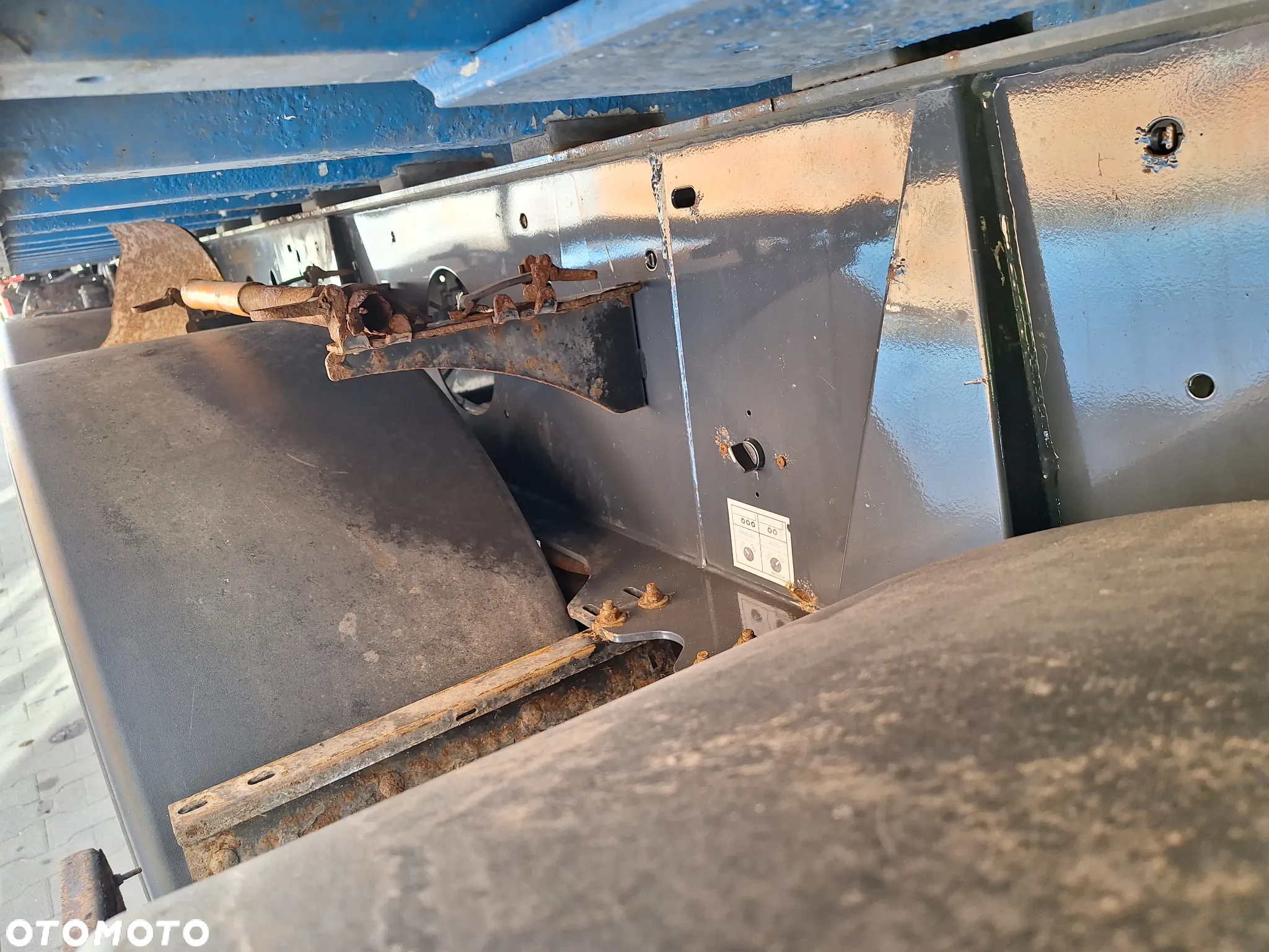 Wielton WYWROTKA 50m3 KLAPO-DRZWI SAF INTRAX TARCZA 5700kg - 14