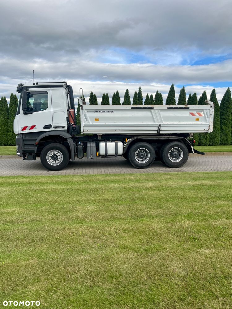 Mercedes-Benz AROC 3348 - 3