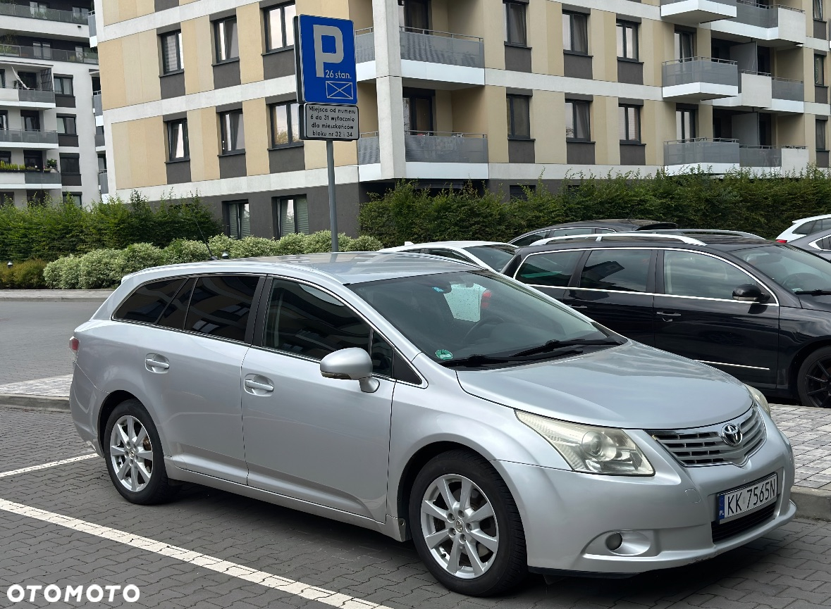 Toyota Avensis 2.2 D-4D Premium - 3