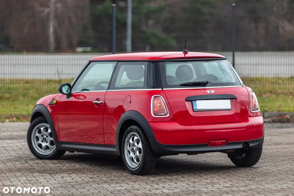 MINI ONE Standard - 16