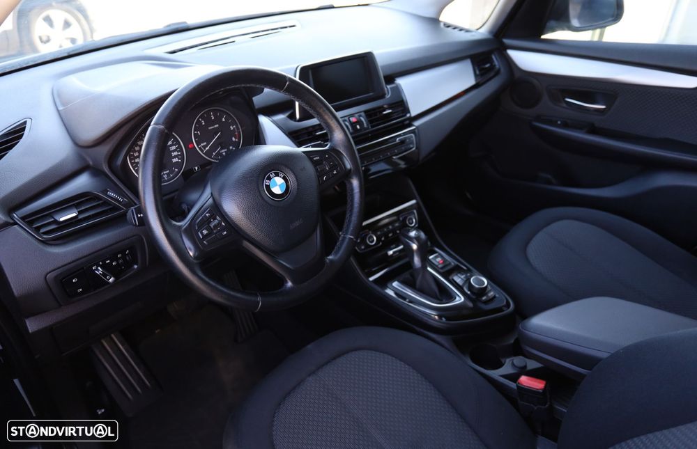 BMW 216 Active Tourer d Aut. Luxury Line - 8