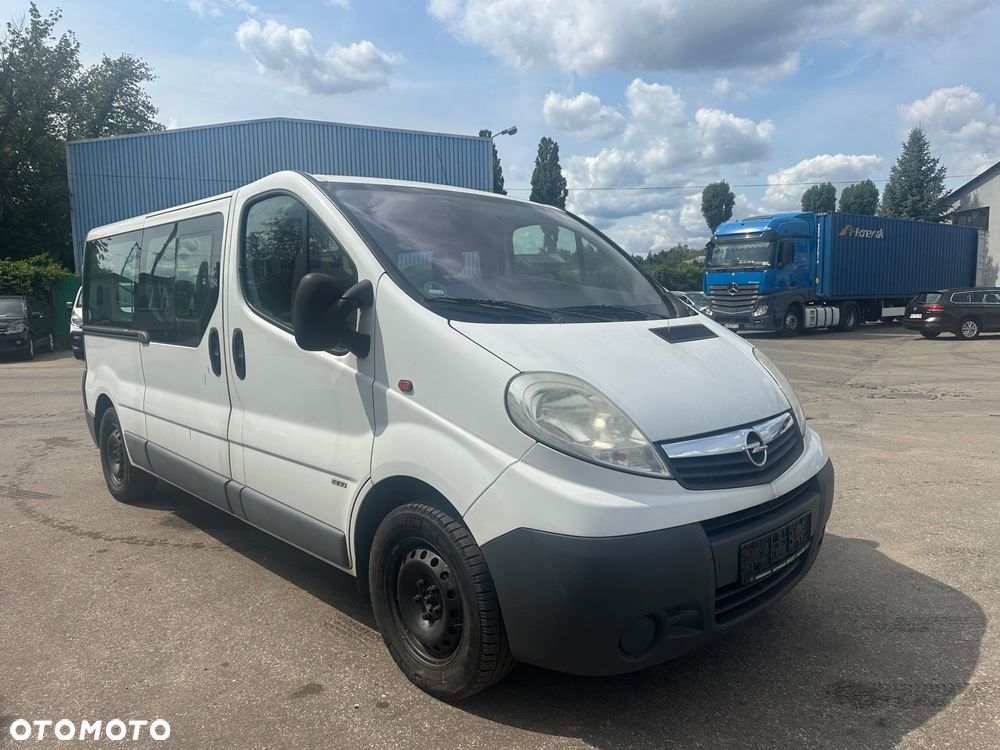 Opel Vivaro L2H1 2.9t Essentia - 11