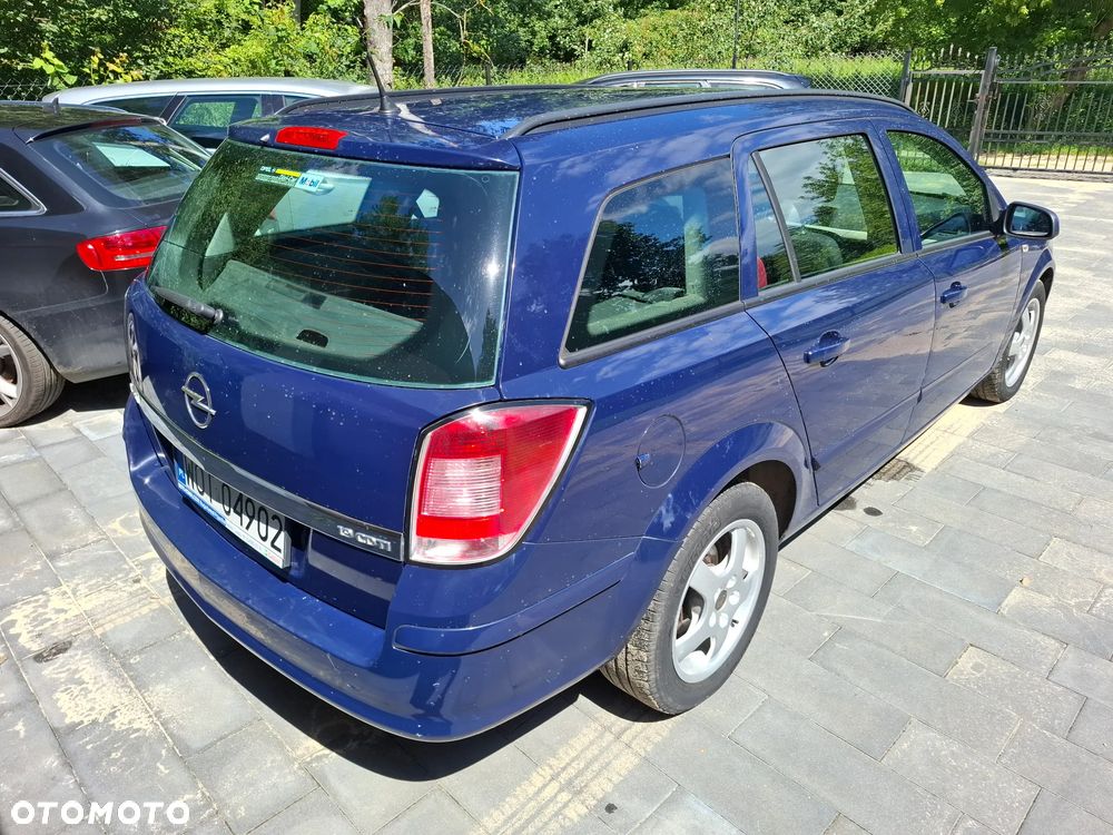 Opel Astra 1.9 CDTI Enjoy - 4