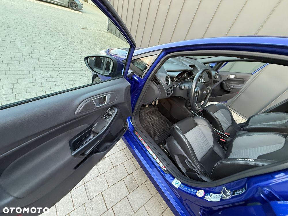 Ford Fiesta ST - 11