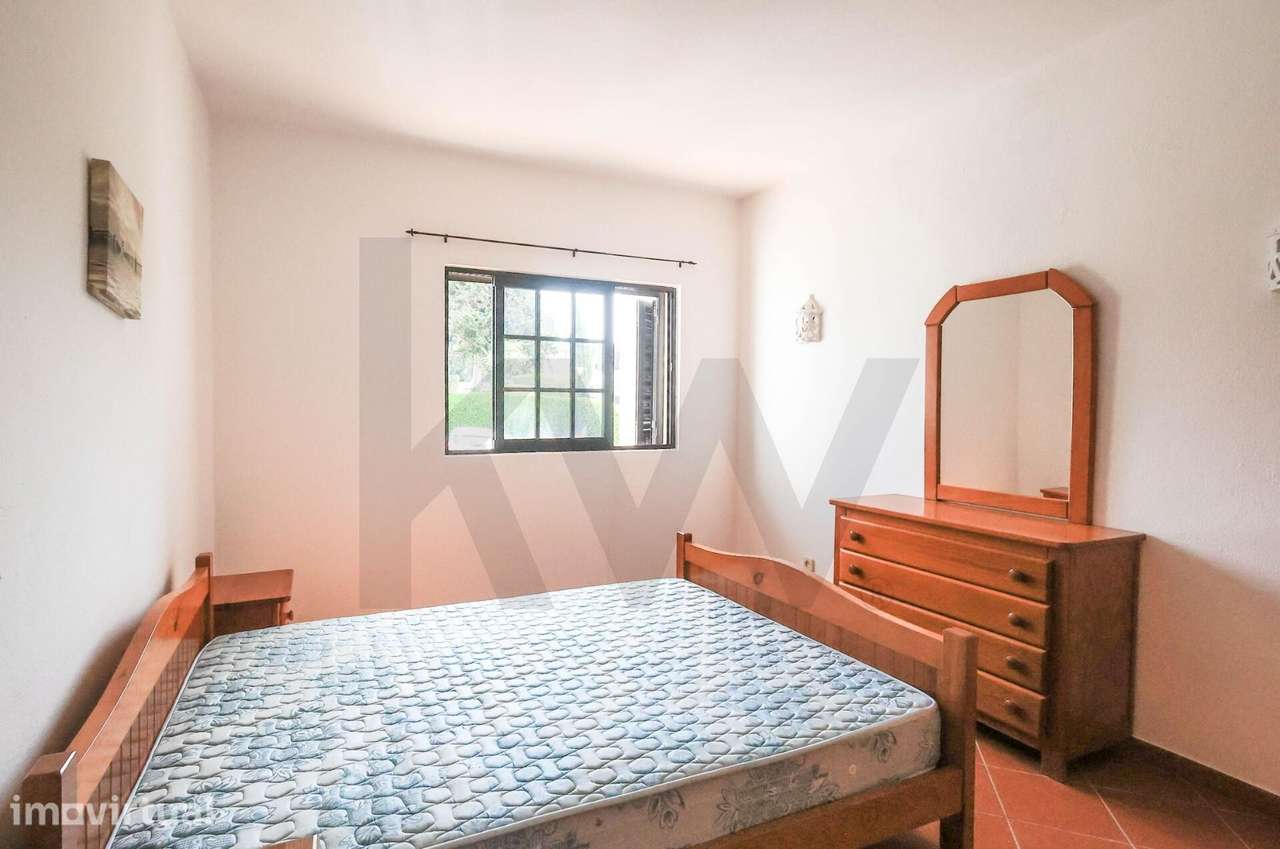 Arrendamento anual - T2+1 Duplex, equipado, com terraço e BBQ, Alporch - Grande imagem: 5/23