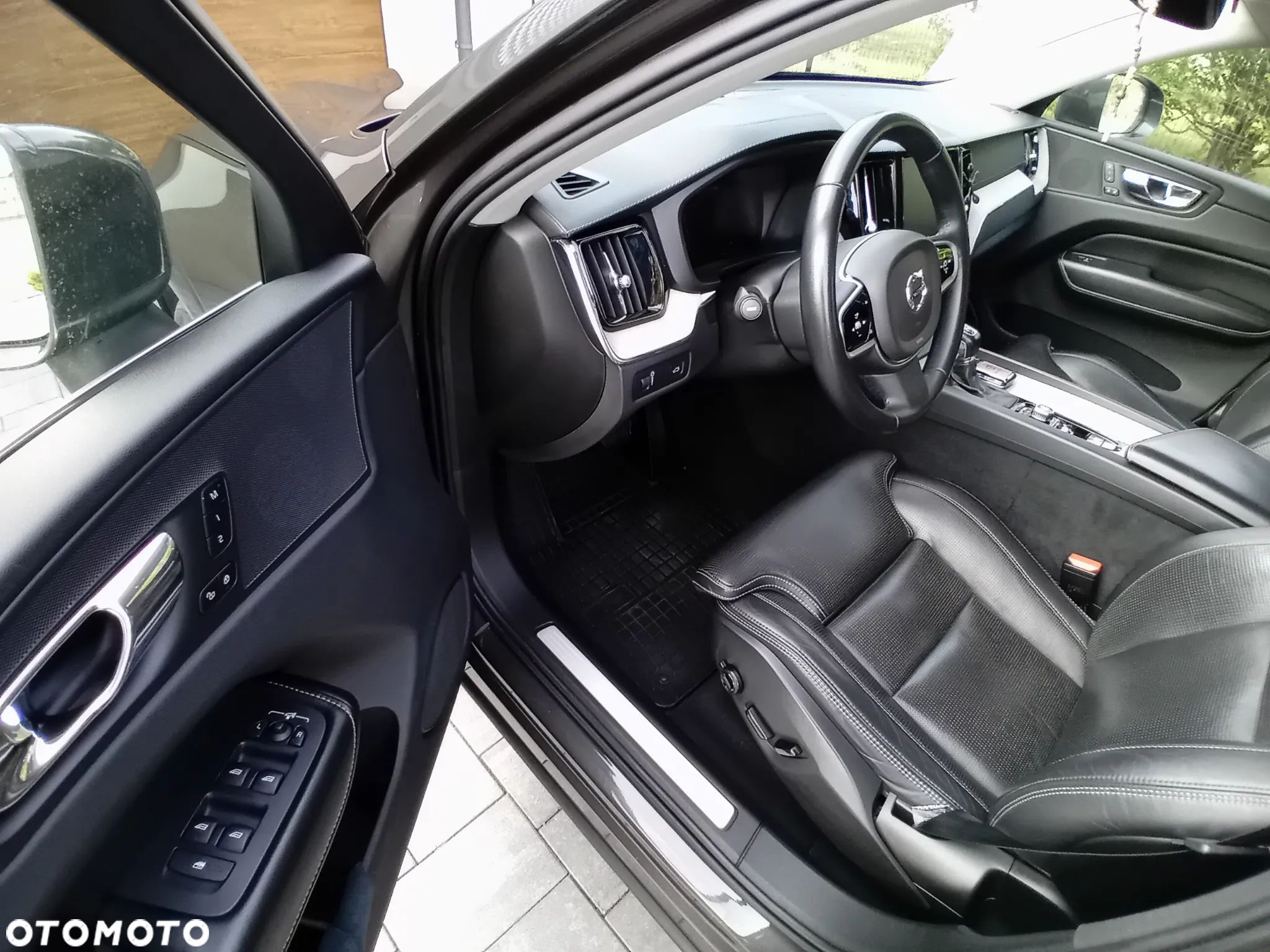 Volvo XC 60 D4 AWD Inscription - 1