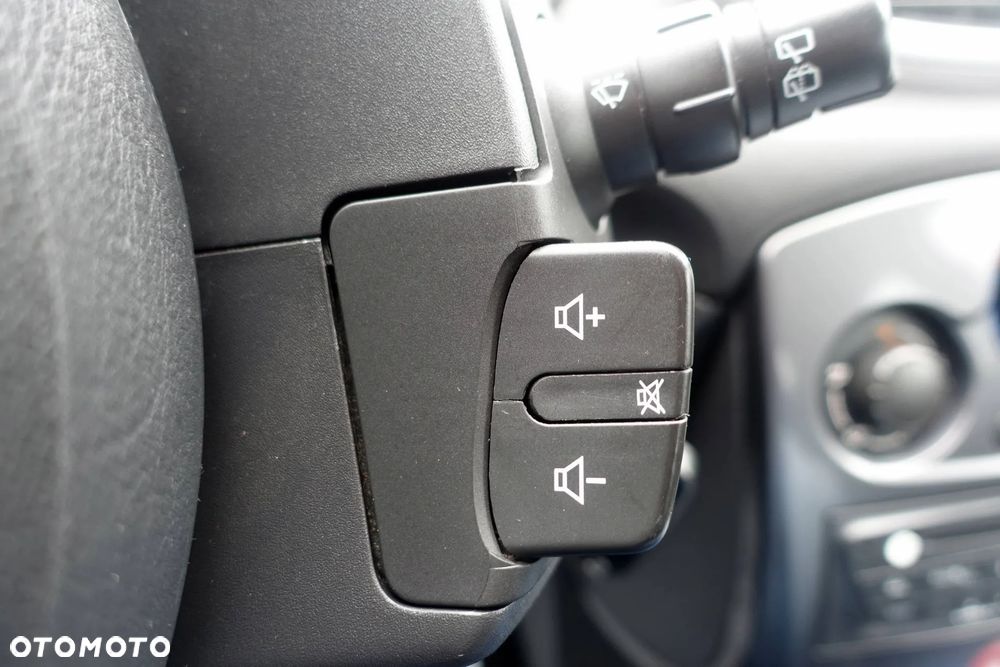 Renault Clio 1.2 16V 75 Dynamique - 21