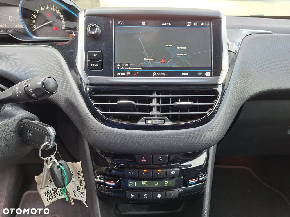 Peugeot 2008 PureTech 110 GPF Stop&Start EAT6 Allure - 16