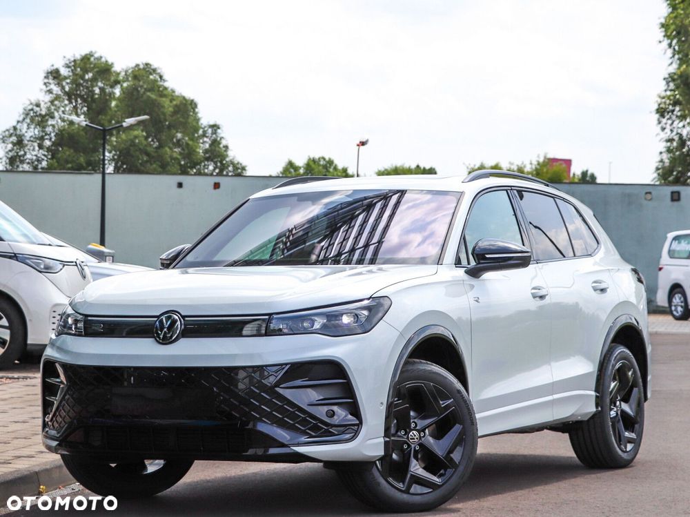 Volkswagen Tiguan - 10