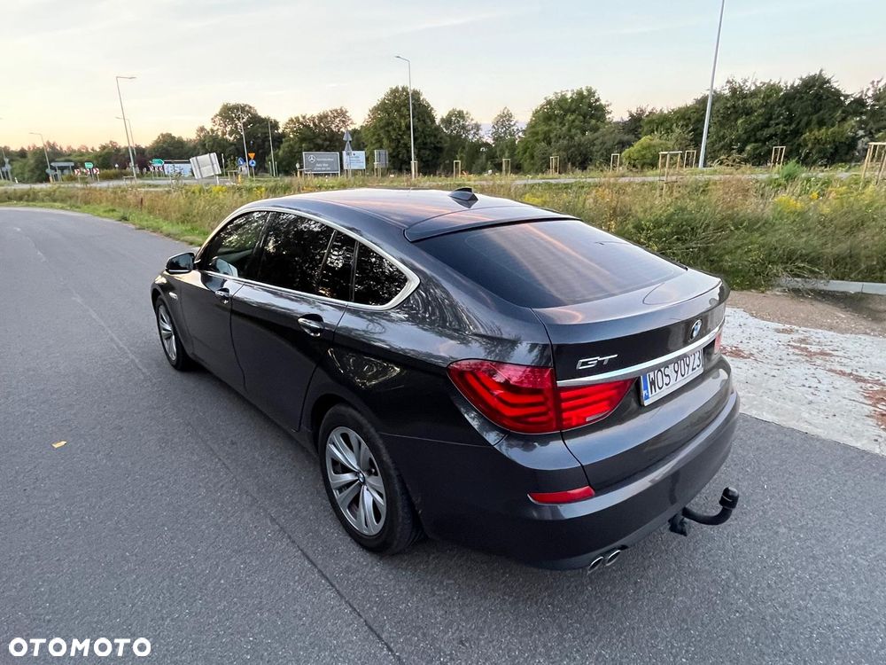 BMW 5GT - 15
