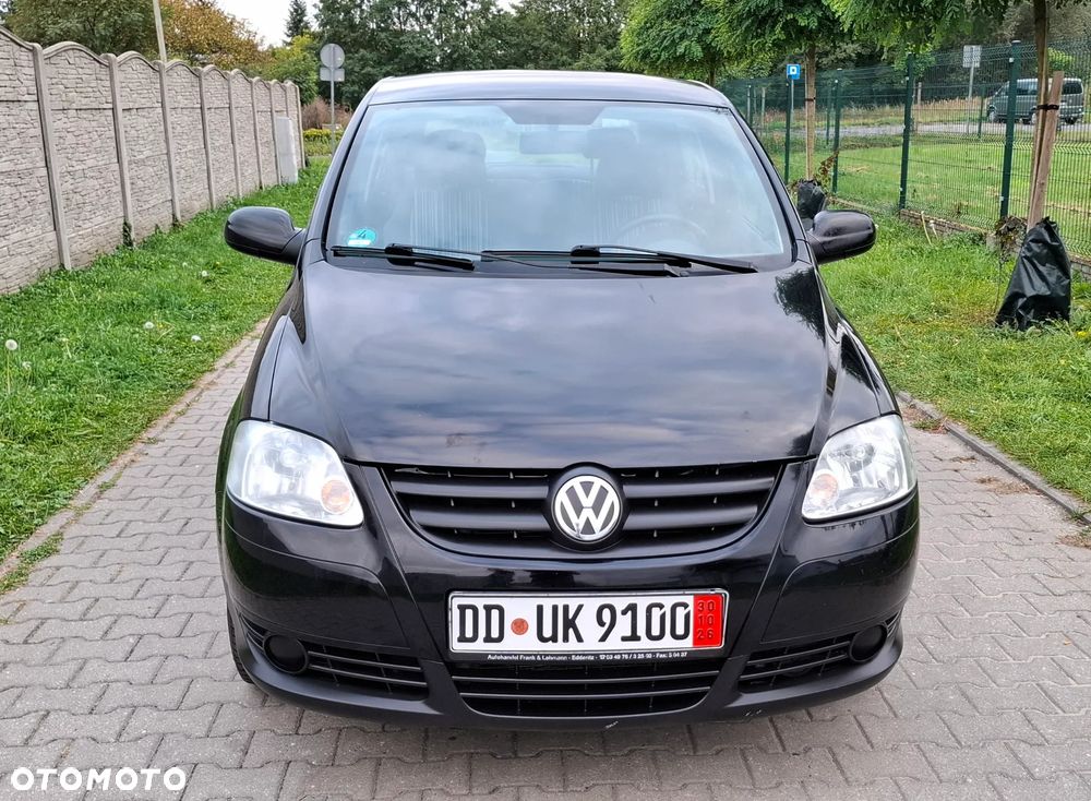 Volkswagen Fox 2004 photo 3
