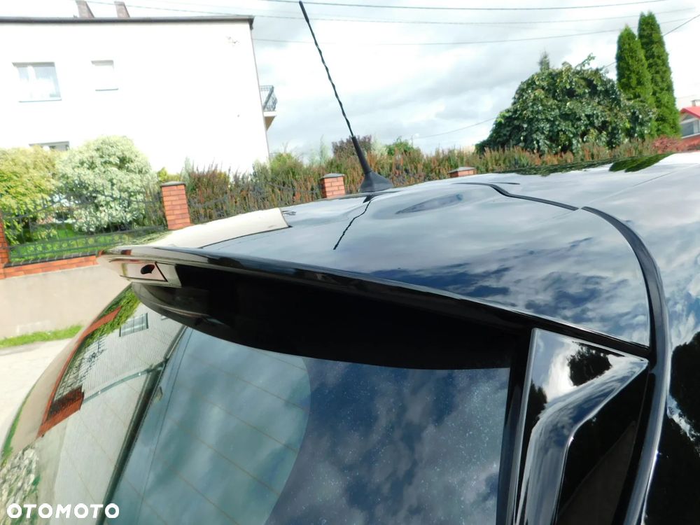 Renault Clio 1.2 16V 75 LIMITED - 11