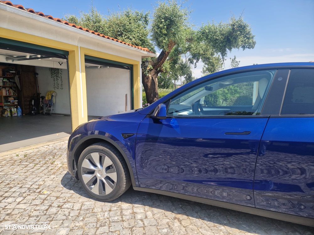 Tesla Model Y RWD - 5