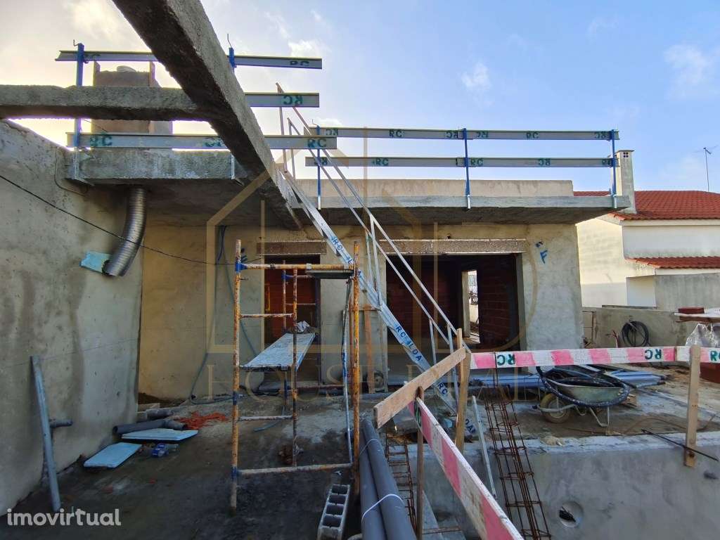 Sofisticada Moradia Térrea T3 +1 com Piscina. Fernão Ferro - Grande imagem: 5/32