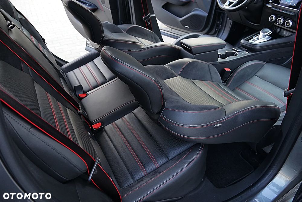 Renault Arkana E-TECH 145 R.S.LINE - 28