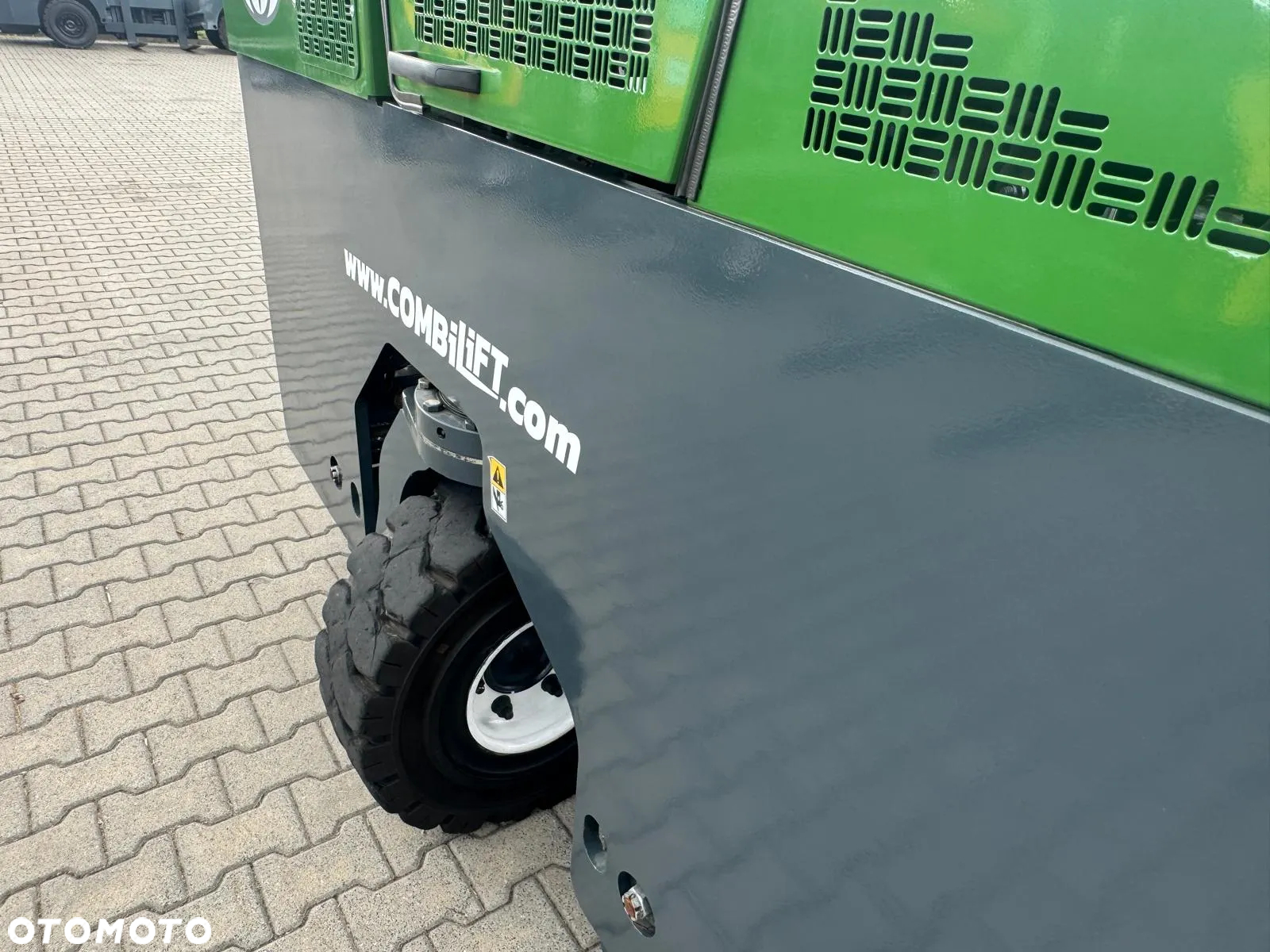 Combilift Combilift C5000// Stan idealny // wolny skok //Niski maszt - 27