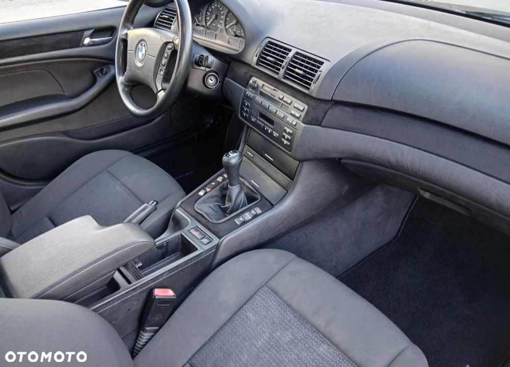 BMW Seria 3 318i - 5