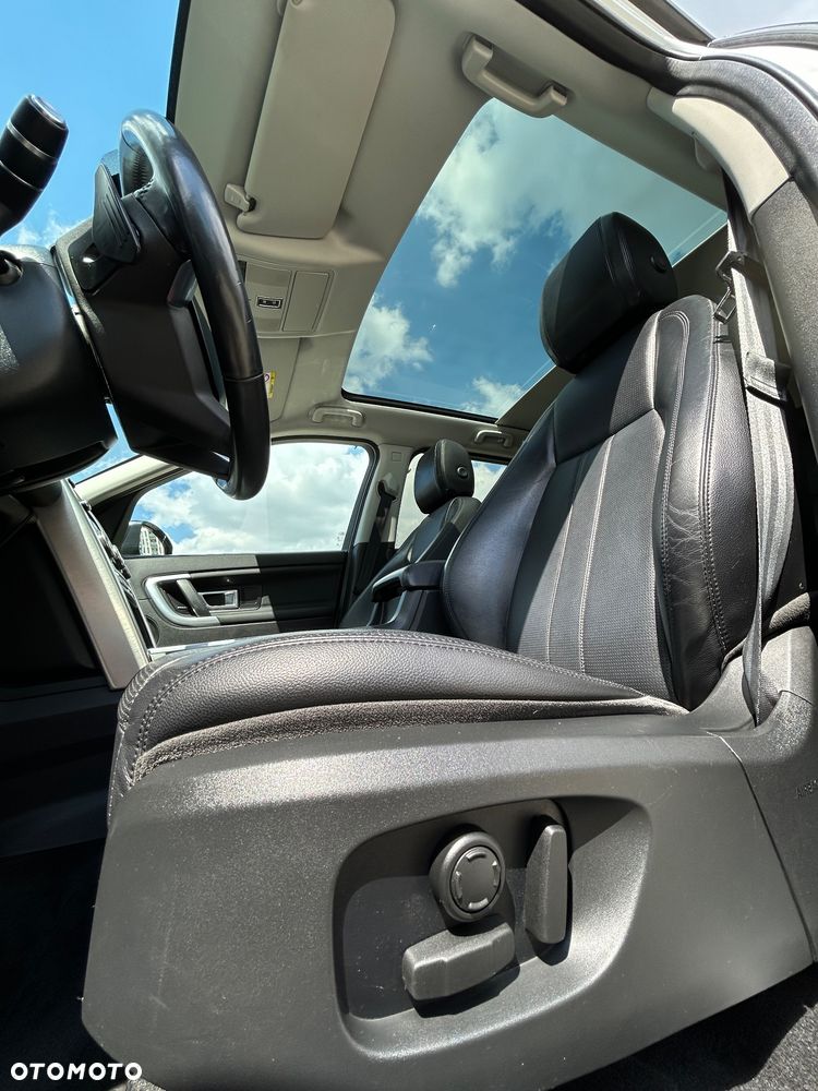 Land Rover Discovery Sport - 12