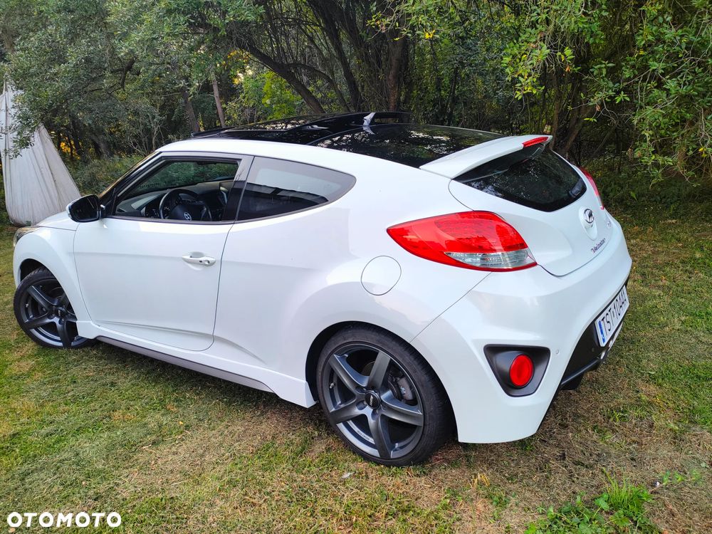 Hyundai Veloster - 10