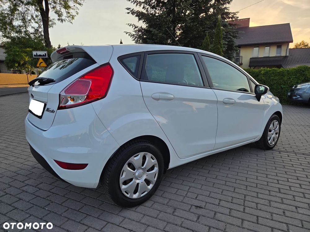 Ford Fiesta 1.5 TDCi Titanium - 4