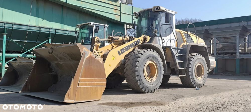 Liebherr L556 - 2