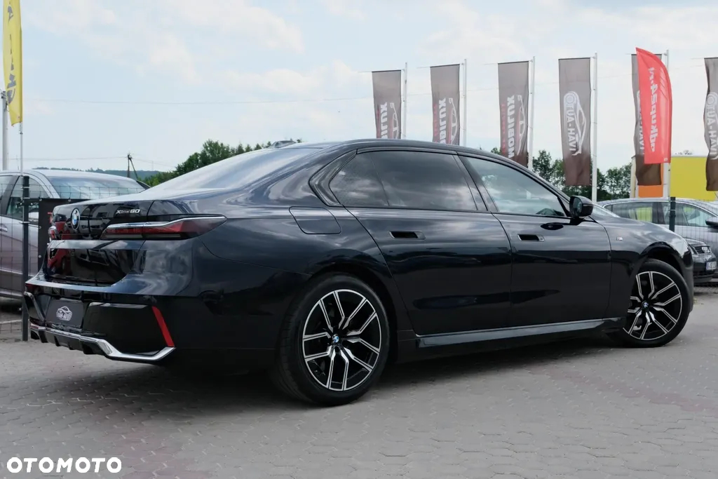 BMW i7 105.7kWh xDrive60 M Sport - 7