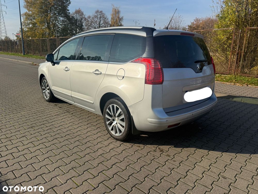 Peugeot 5008 2.0 HDi Allure 7os - 2
