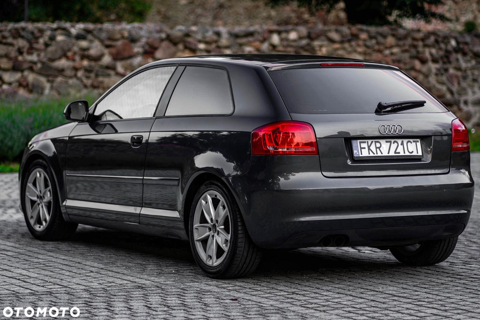 Audi A3 1.9 TDI Ambiente - 2