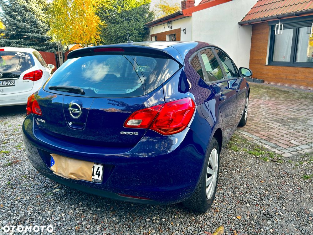 Opel Astra - 9