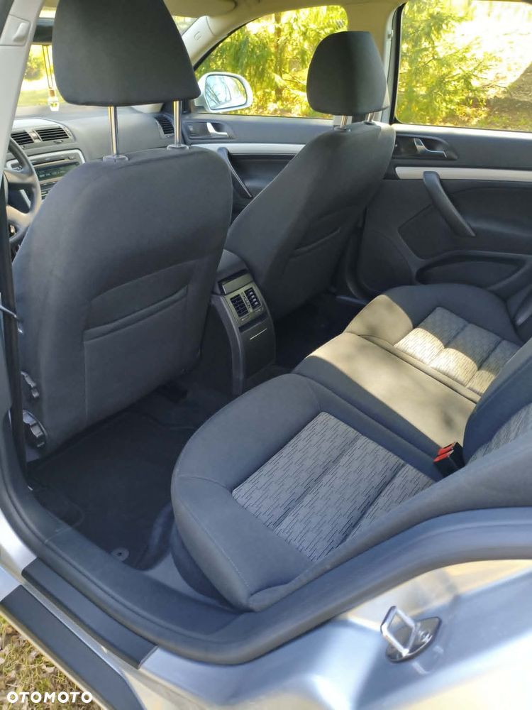 Skoda Octavia 1.6 TDI Ambiente - 28