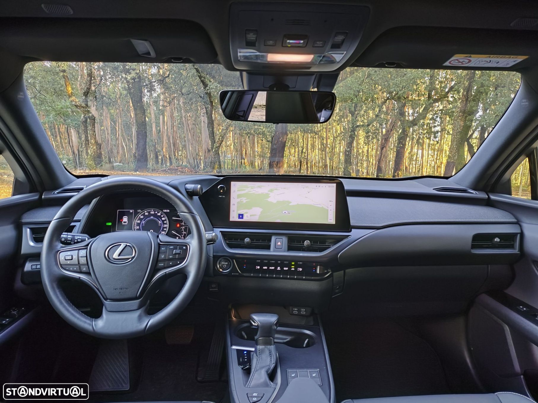 Lexus ux-250h Sport (Ecrã 12.3) - 9
