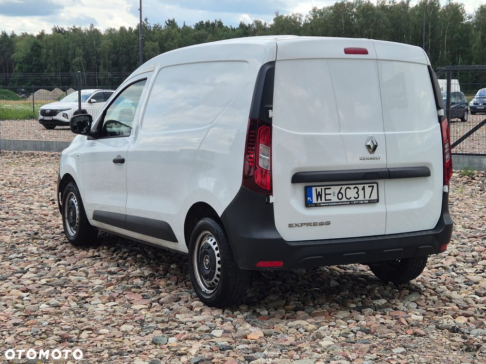 Renault Express - 8