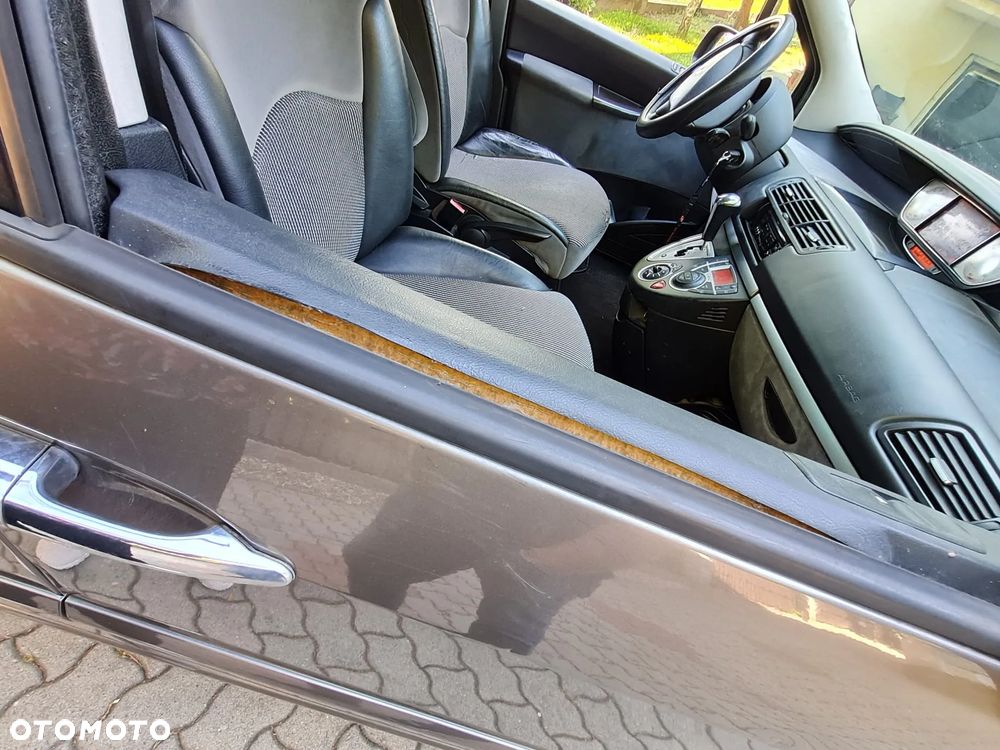 Peugeot 807 2.2 HDi Premium Grand Prix - 5