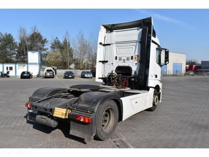 Mercedes-Benz Actros - 5