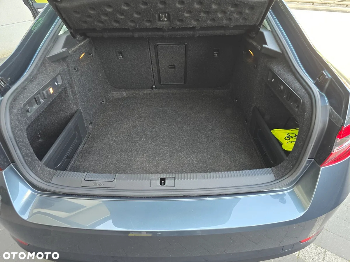 Skoda Superb 2.0 TDI Ambition DSG7 - 2