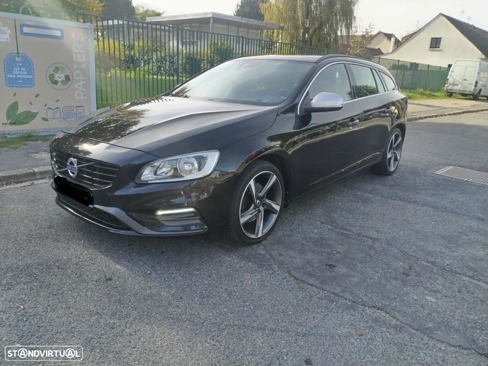 Volvo V60 2.0 D3 R-Design Momentum - 1