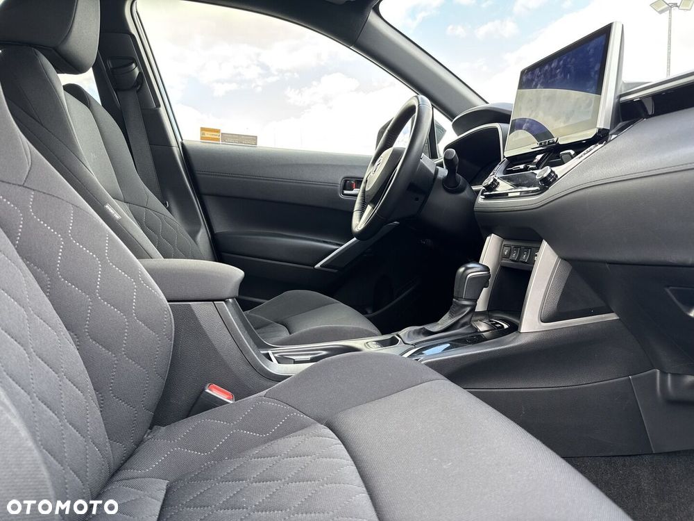 Toyota Corolla Cross - 8