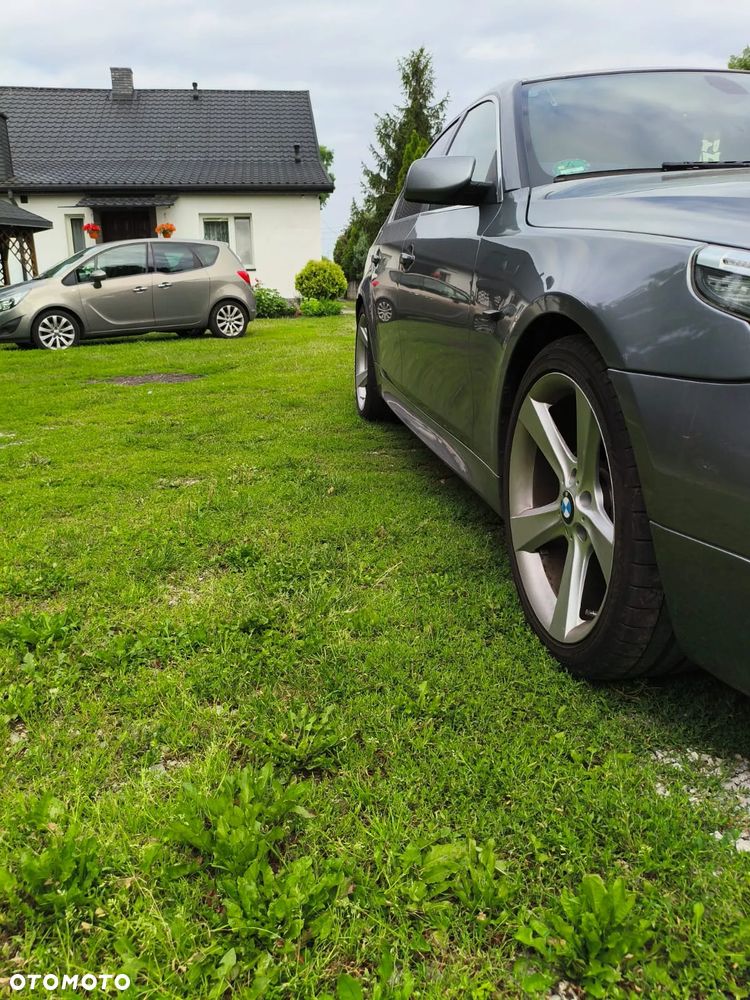 BMW Seria 5 525d - 3