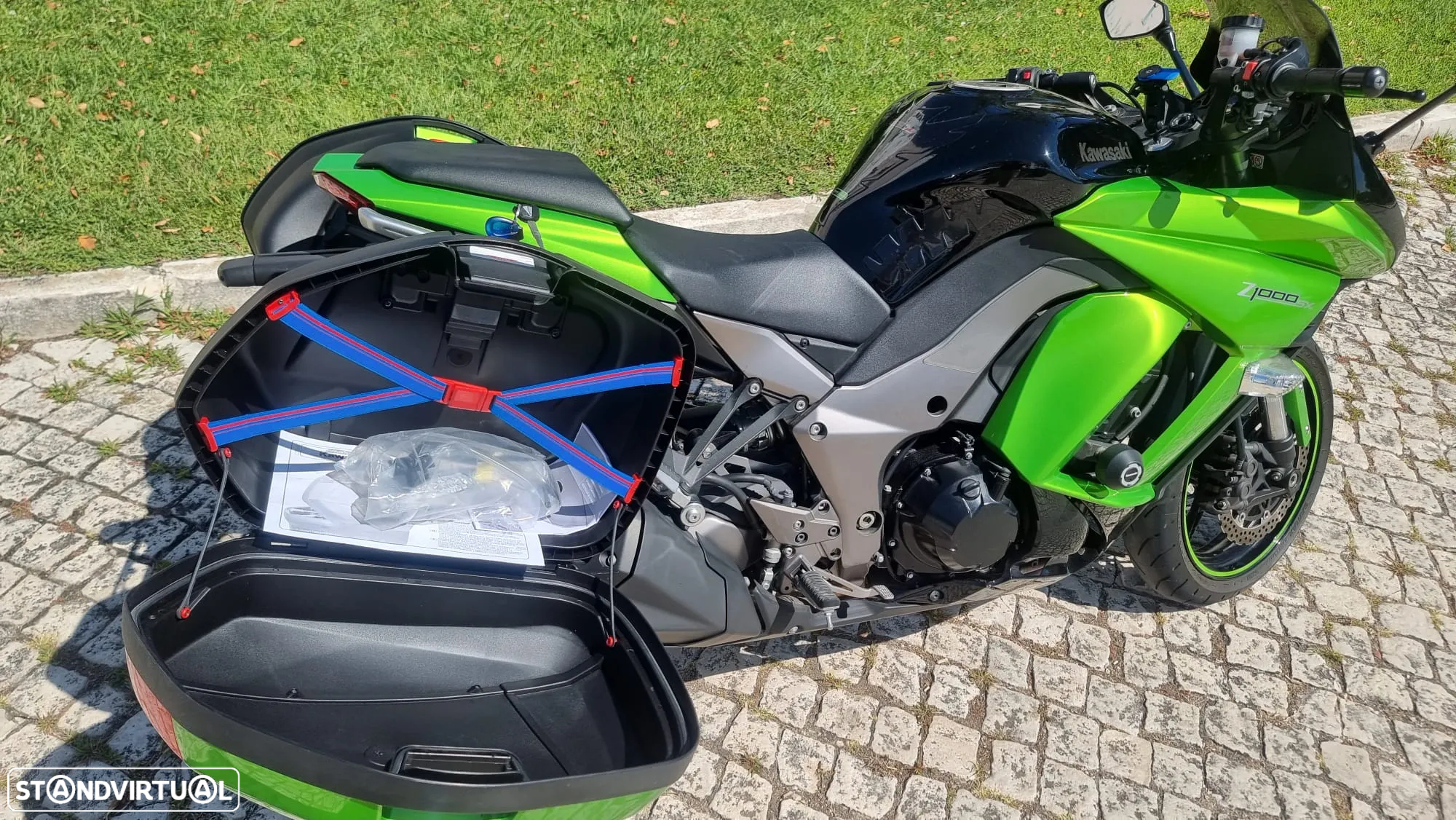 Kawasaki Z 1000SX - 8