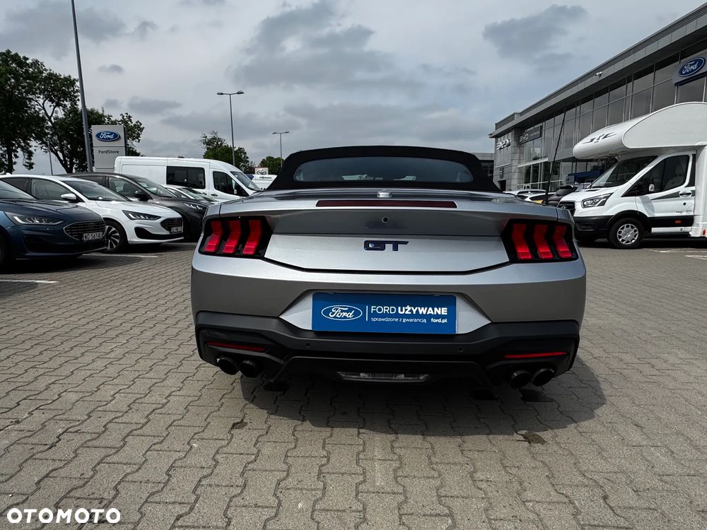 Ford Mustang - 26